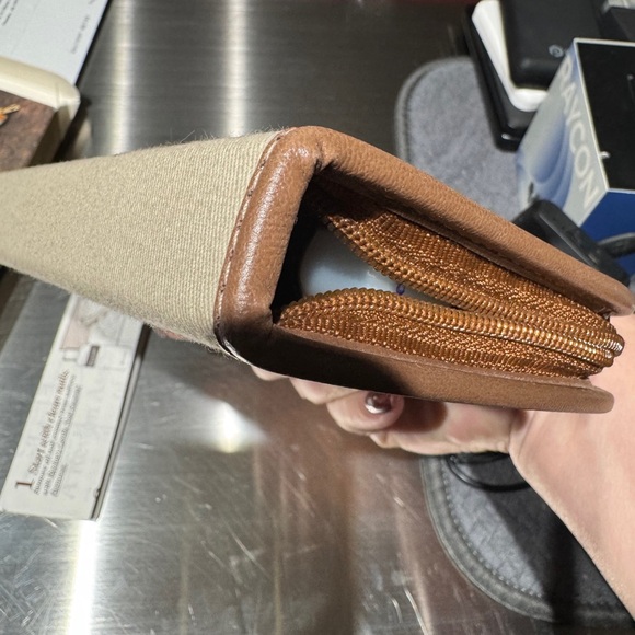 Vintage new Revlon Grooming Kit - Picture 7 of 11